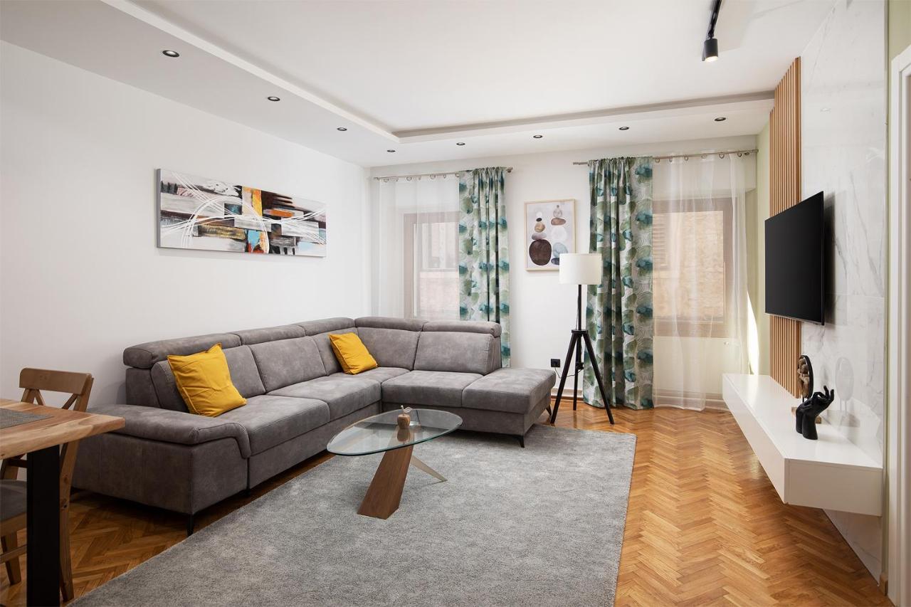 Sena Luxury Apartments بولا المظهر الخارجي الصورة